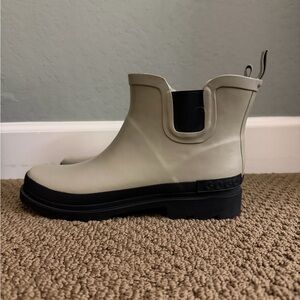 ShedRain, GOGO Stylish Women's Chelsea Waterproof Short Ankle Rubber Boots.